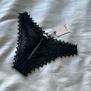 LIVY black embroidered briefs - size S
